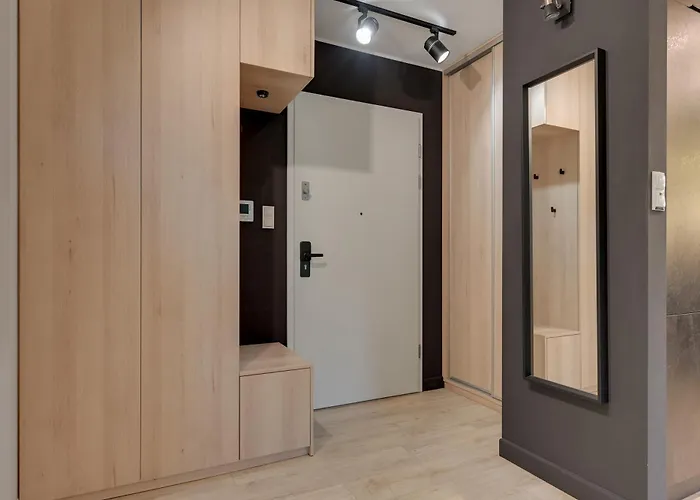 Forest Rivus With Parking By Lion شقة