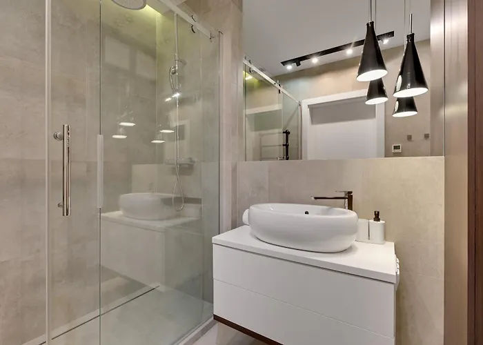 Forest Rivus With Parking By Lion شقة *