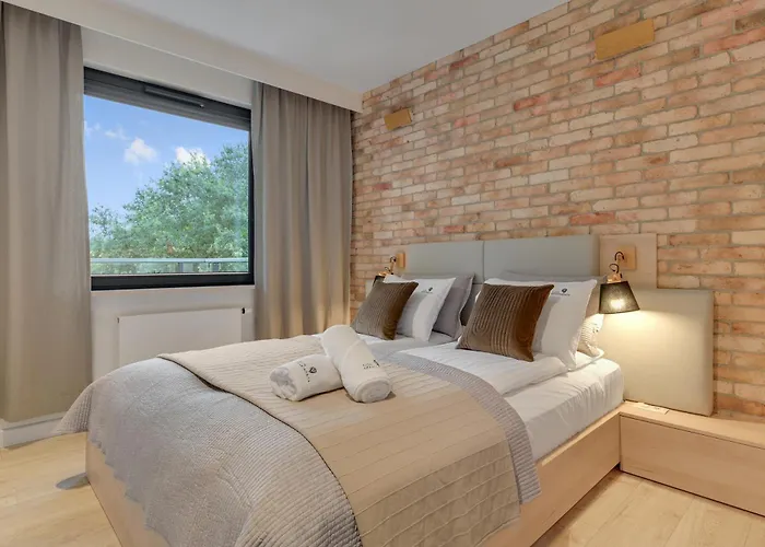 Forest Rivus With Parking By Lion غدينيا